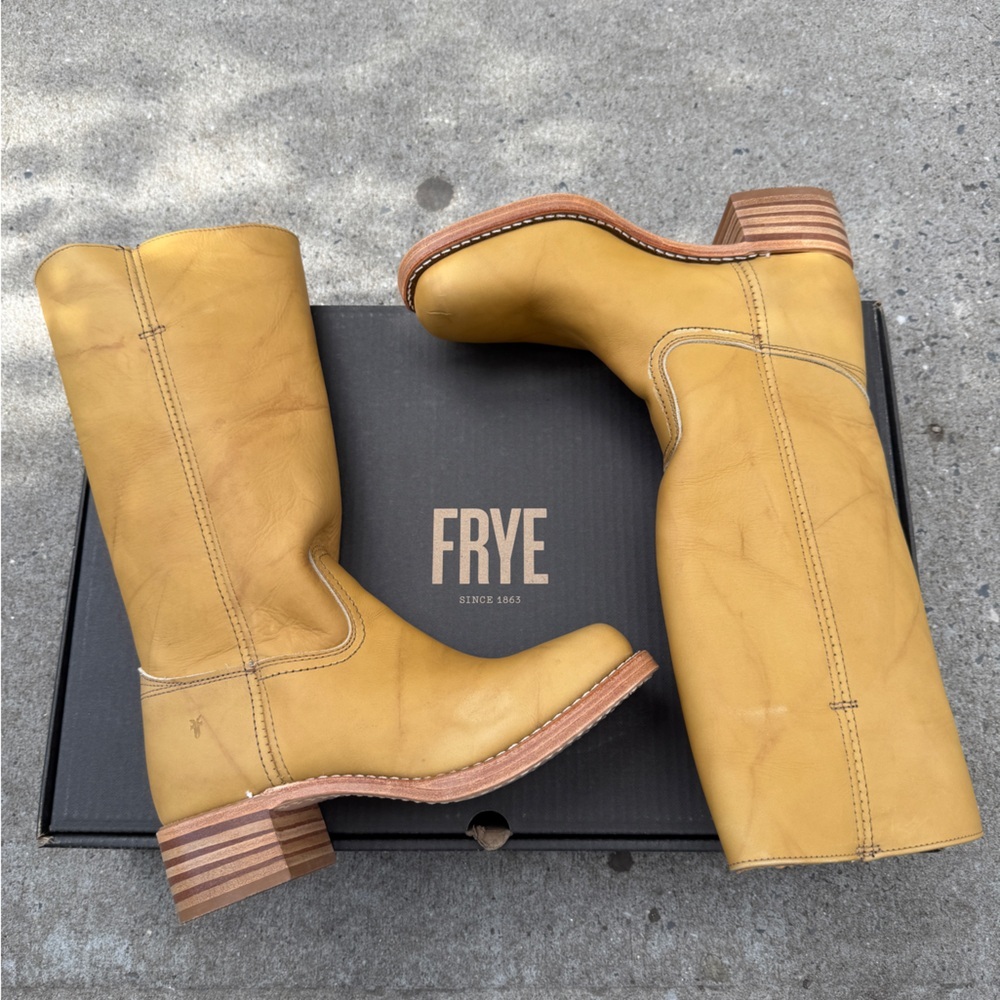 Frye Banana Campus Boots- size 10